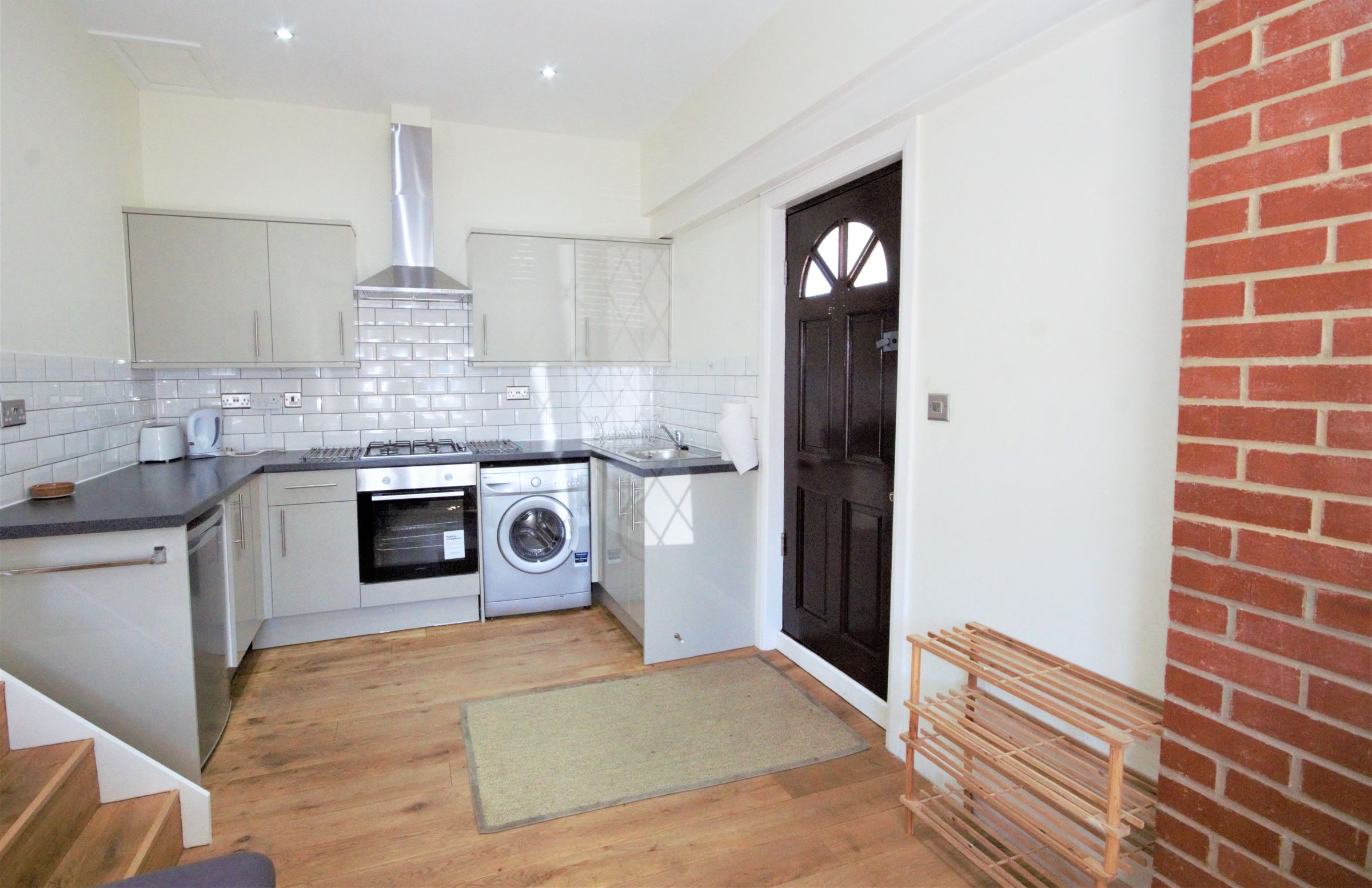 1 bed flat to rent in Cranbourne Drive, Pinner HA5 Zoopla