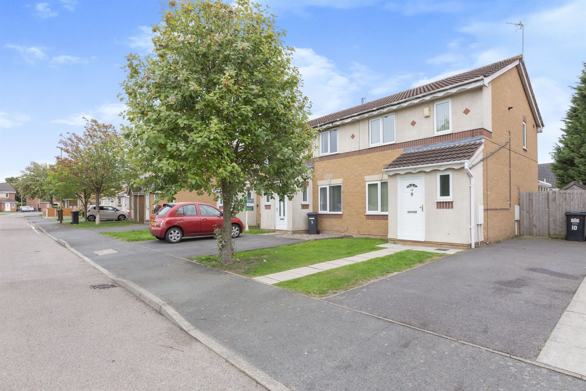 3 bed end terrace house for sale in Bronte Close, Leicester LE3 Zoopla