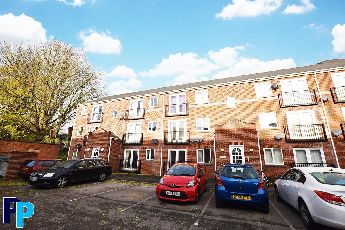 2 bed flat to rent in The Brookhill, Drewry Court, Uttoxeter New Road