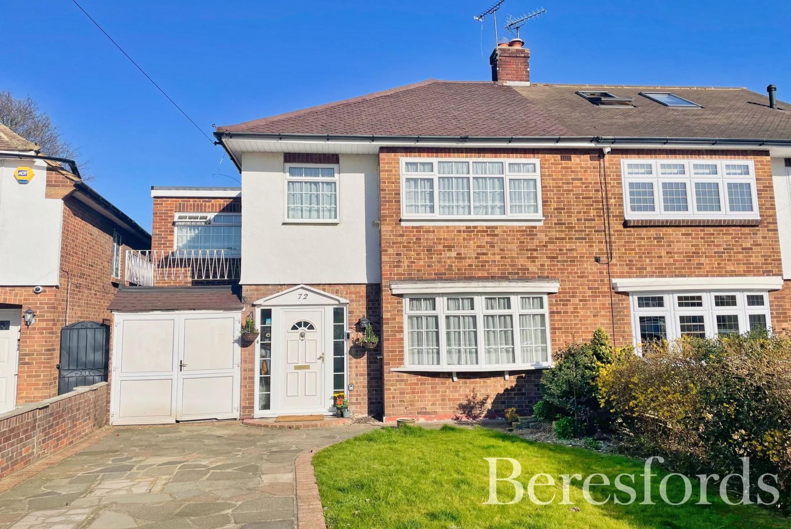 4 bed semidetached house for sale in Winchester Avenue, Upminster
