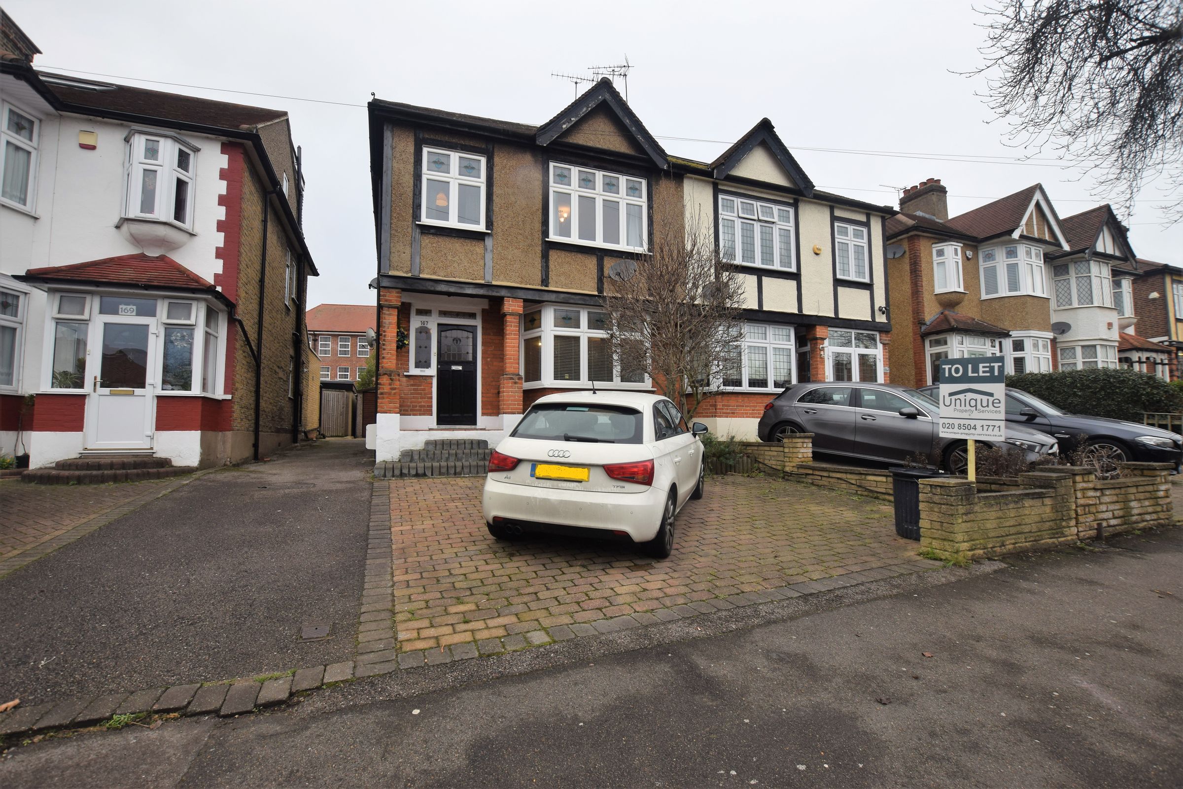 3 bed semidetached house to rent in St Barnabas Road, Woodford Green