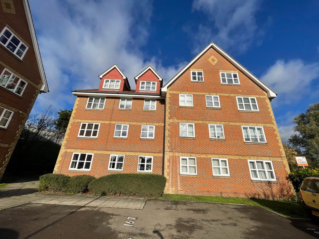 2 bed flat for sale in Canada Road, Erith DA8 Zoopla