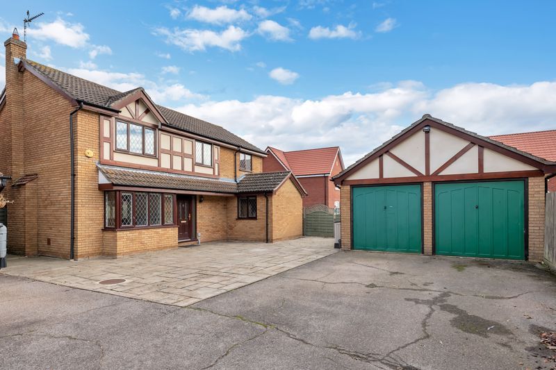 5 bed detached house for sale in Wyatt Close, Elmswell, Bury St