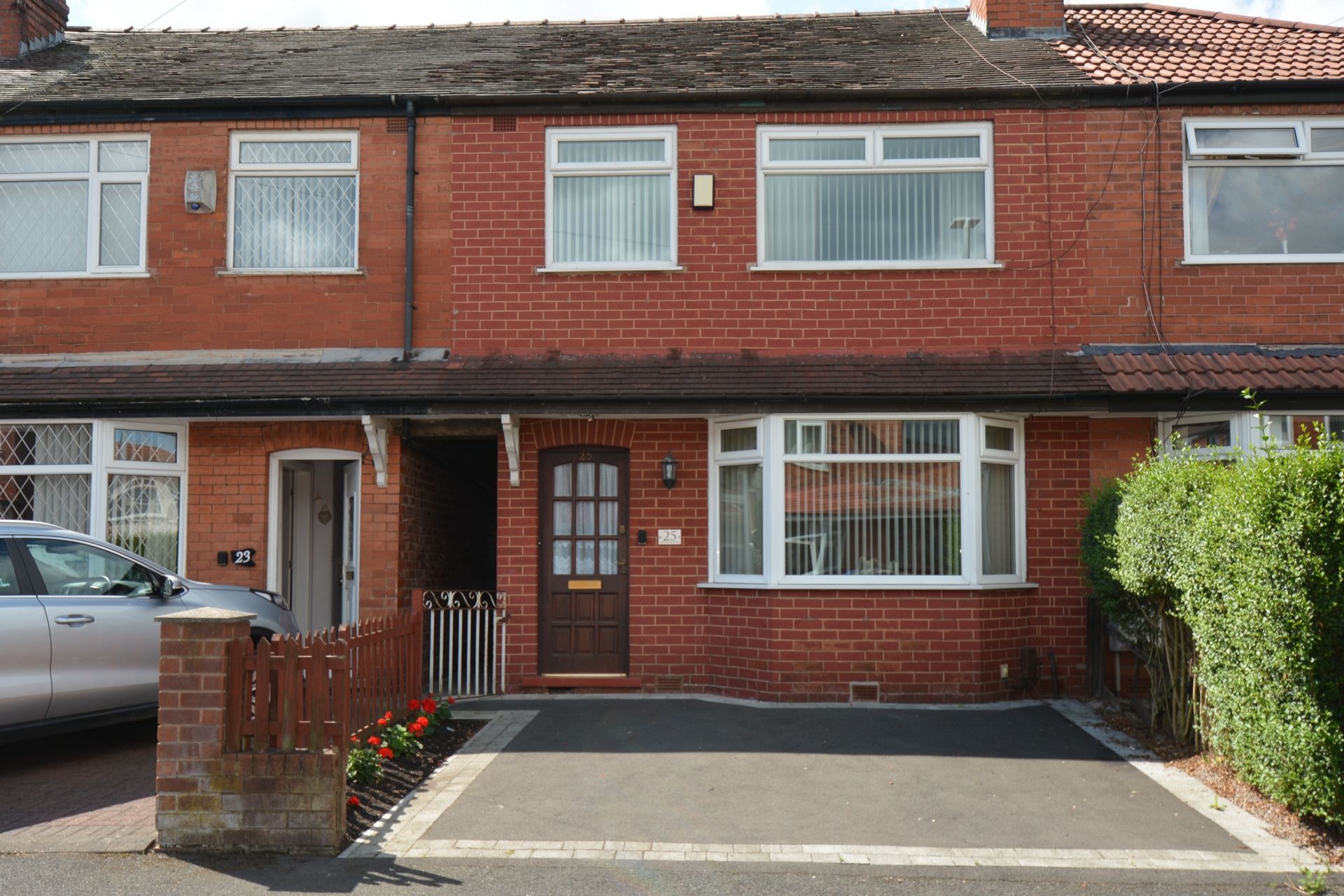 3 bed flat for sale in Crossland Road, Droylsden M43 Zoopla