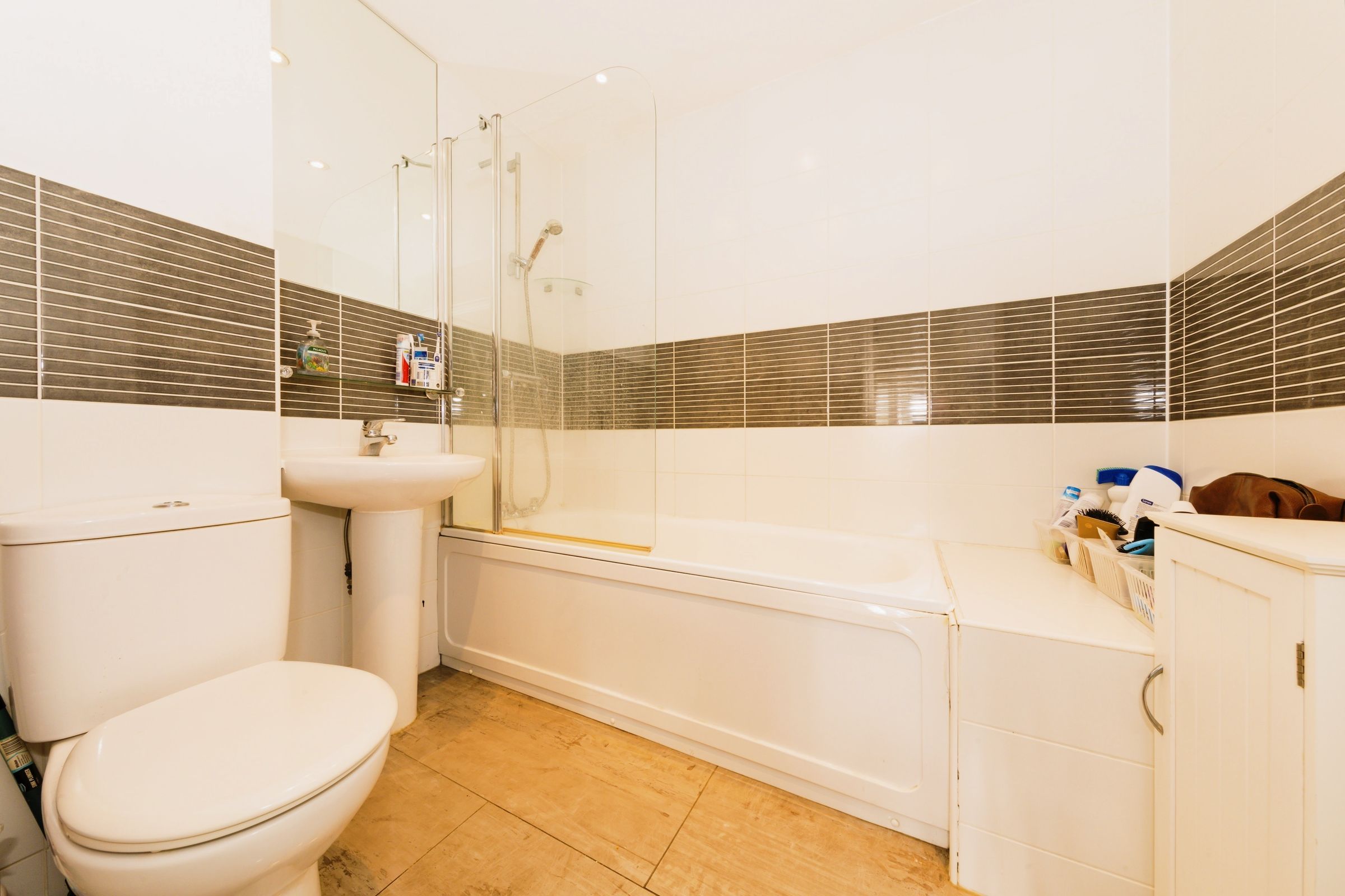 3 bed semidetached house for sale in Waratah Drive, Chislehurst BR7