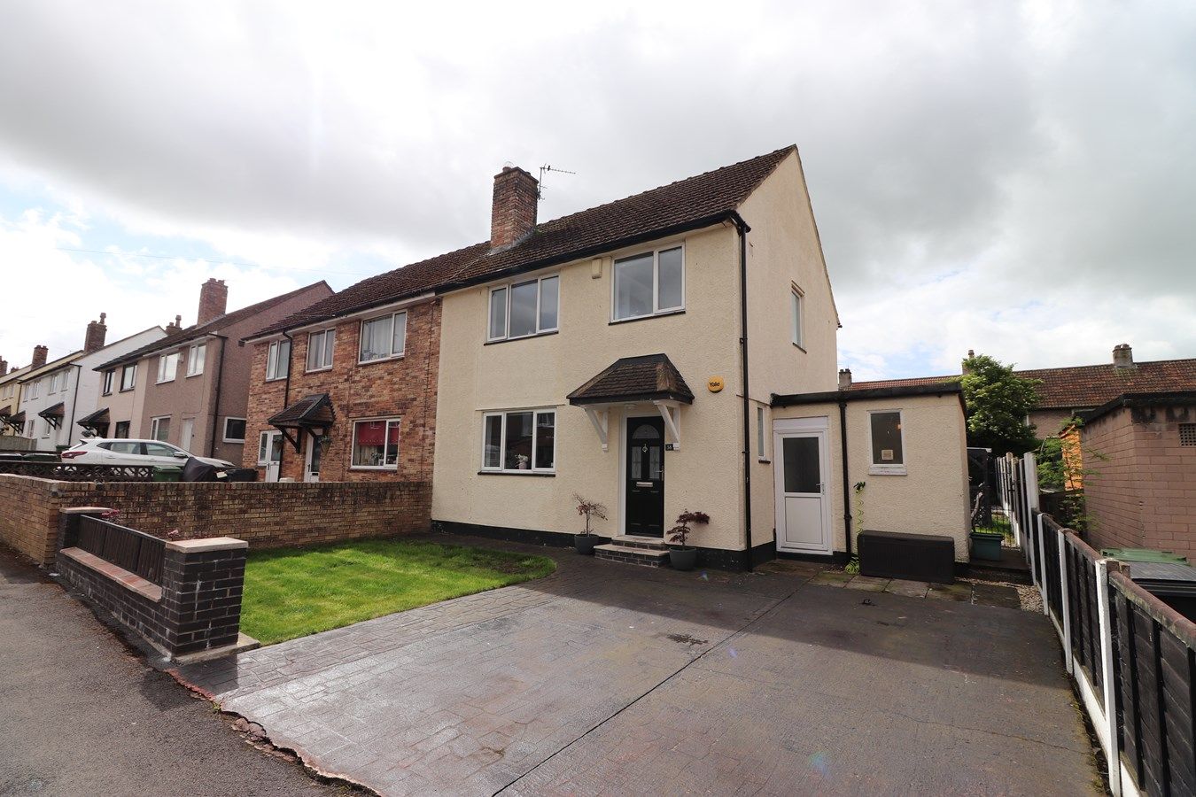 3 bed semidetached house for sale in Dalegarth Avenue, Harraby