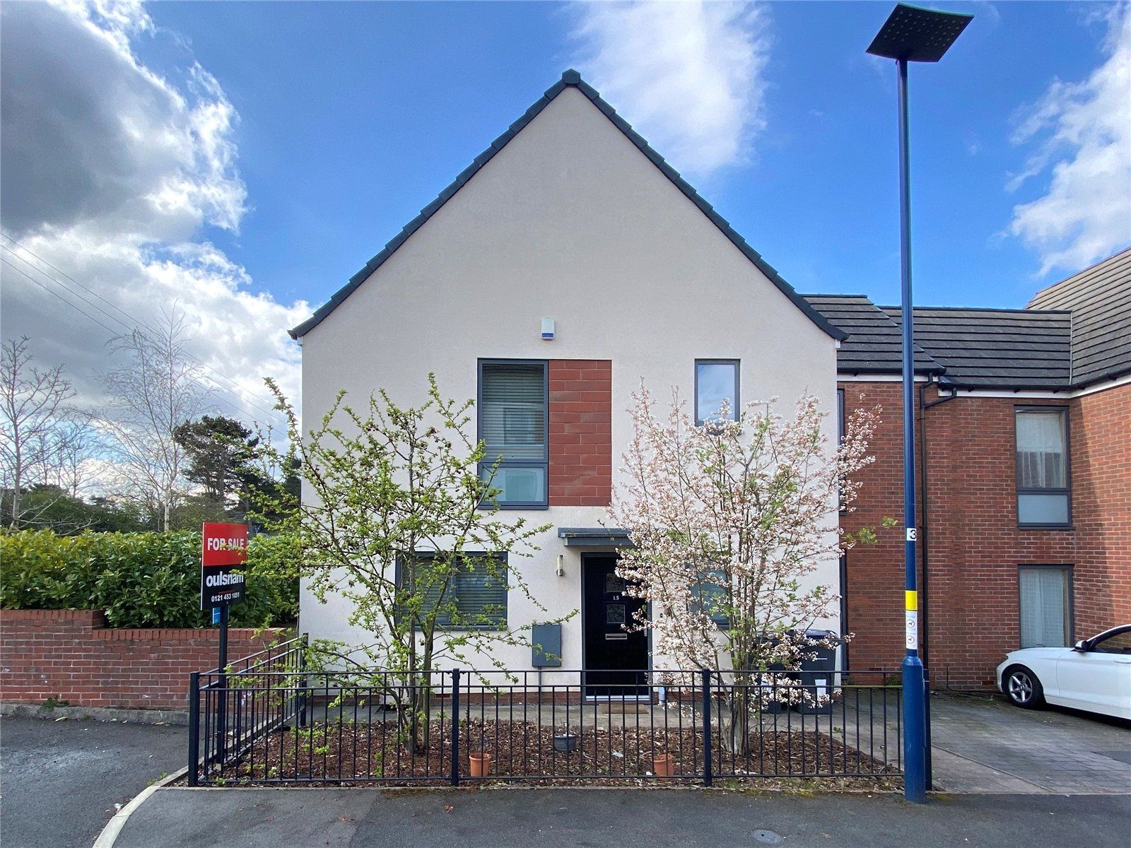 3 bed end terrace house for sale in Drumlin Walk, Northfield