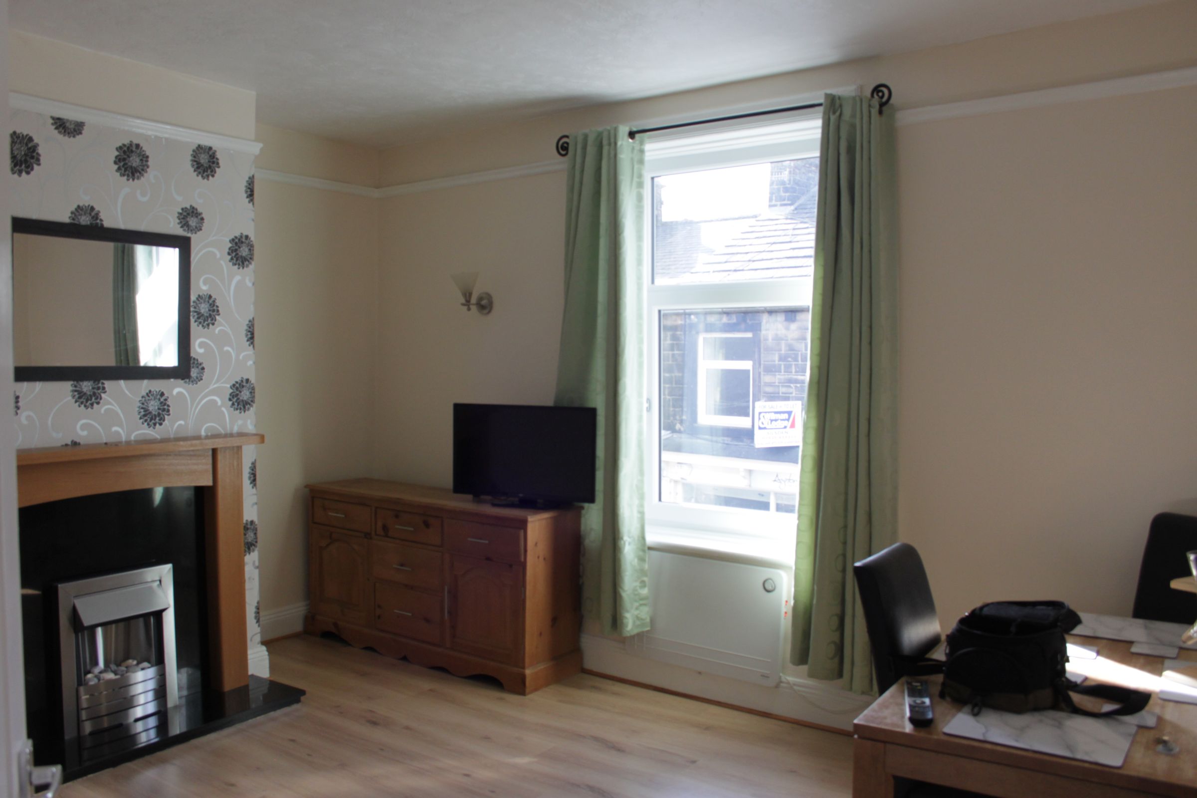 2 bed flat to rent in Briggate, Silsden, Keighley BD20 Zoopla