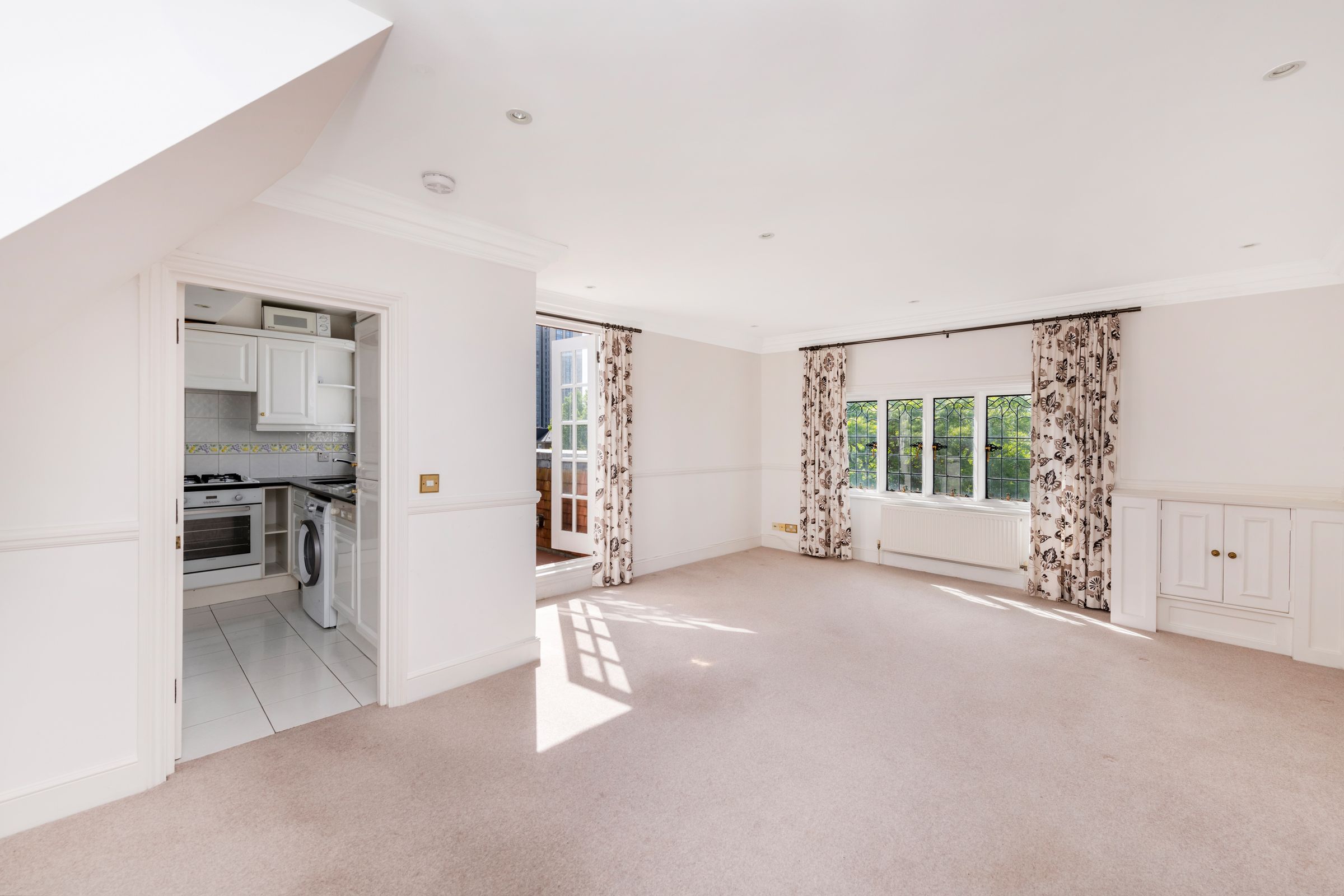 2 bed flat to rent in Eton Avenue, Swiss Cottage, London NW3 Zoopla