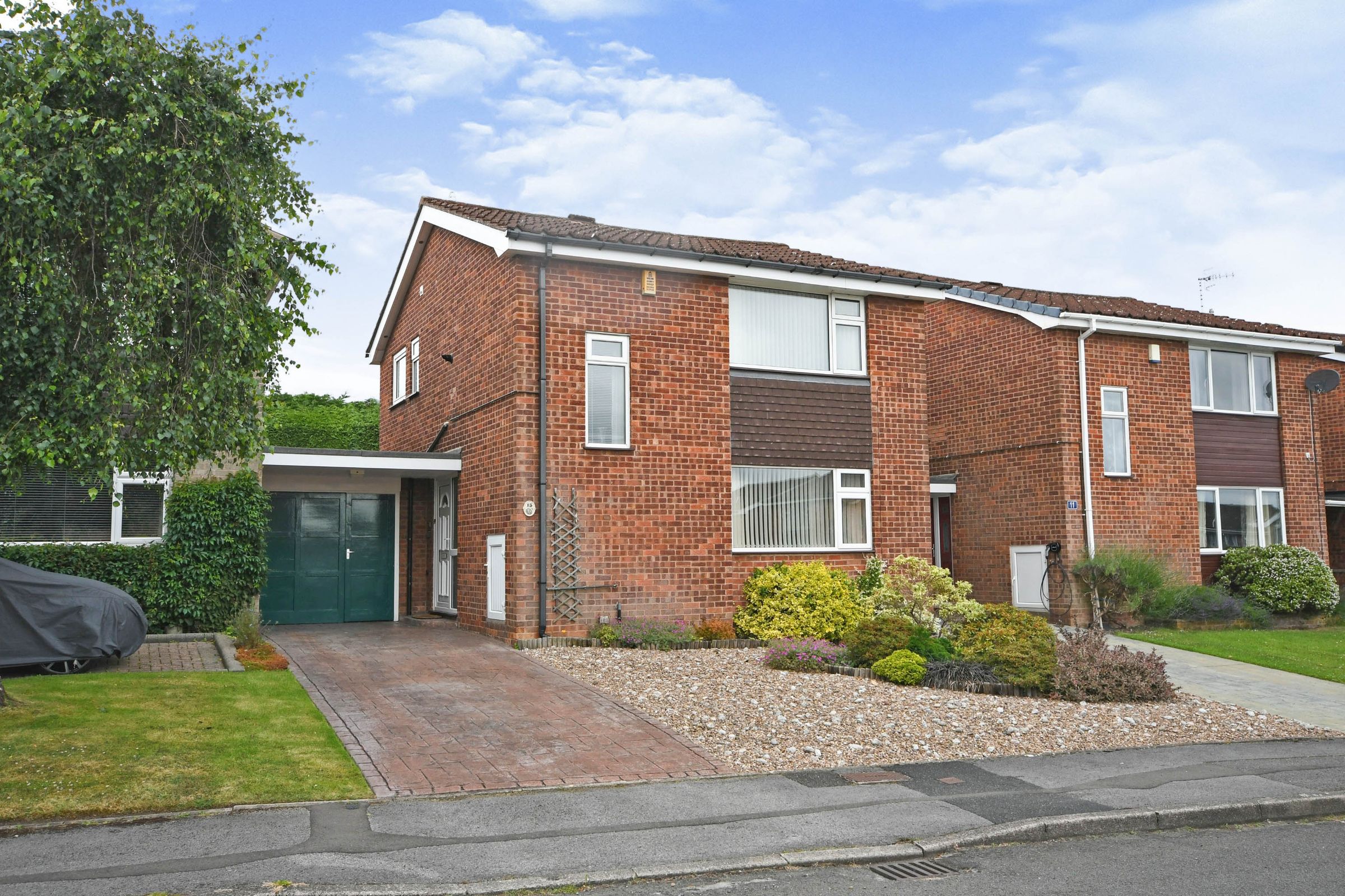 3 bed detached house for sale in Gilbert Avenue, Chesterfield S40 Zoopla