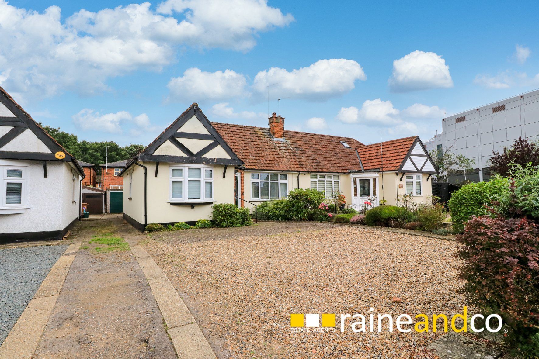 3 bed bungalow for sale in St Albans Road West, Hatfield AL10 Zoopla