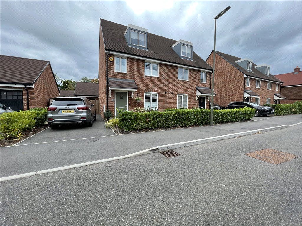 4 bed semidetached house for sale in Beldam Bridge Gardens, West End