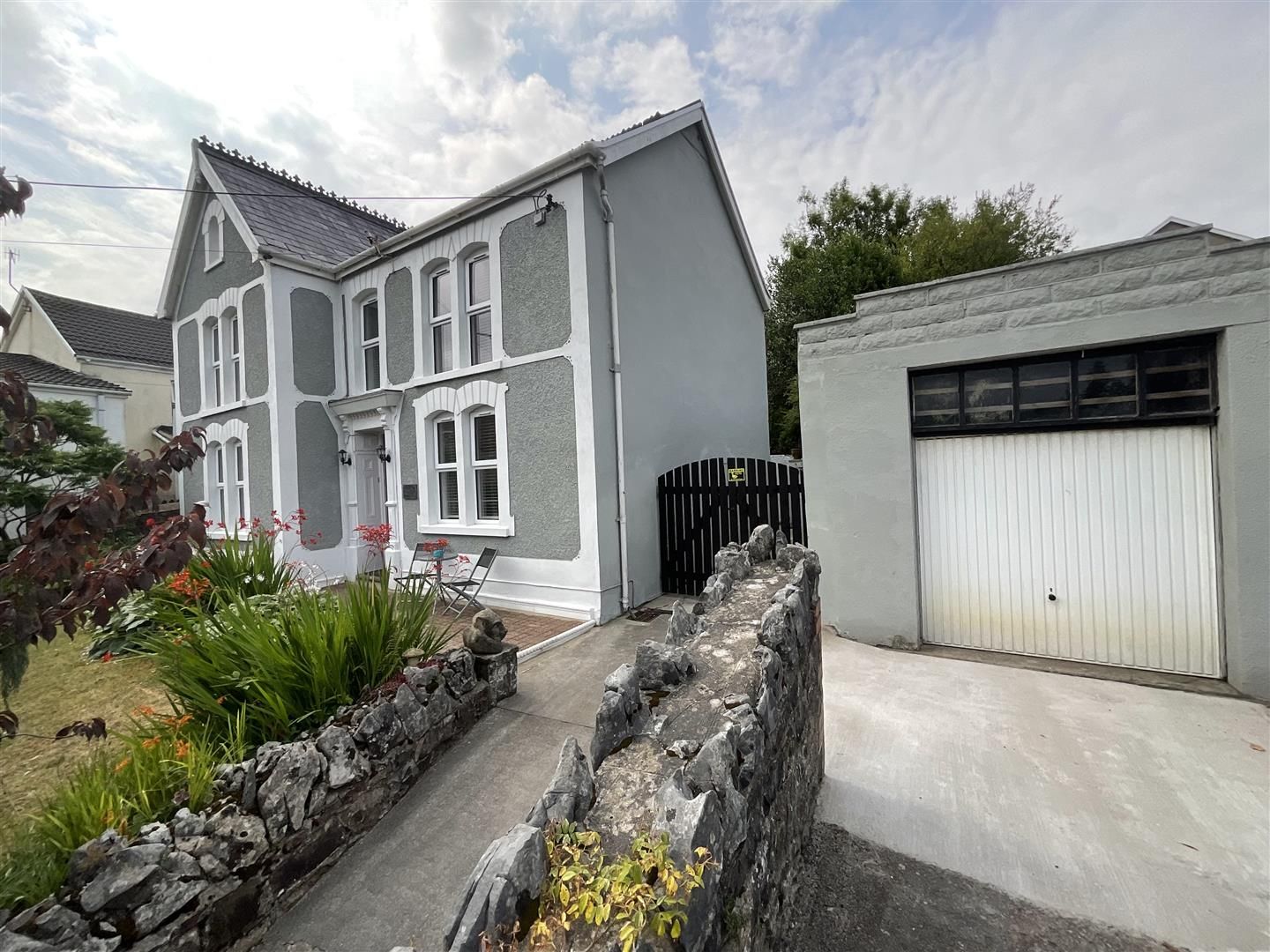 4 bed detached house for sale in Gwilym Road, Cwmllynfell, Swansea SA9