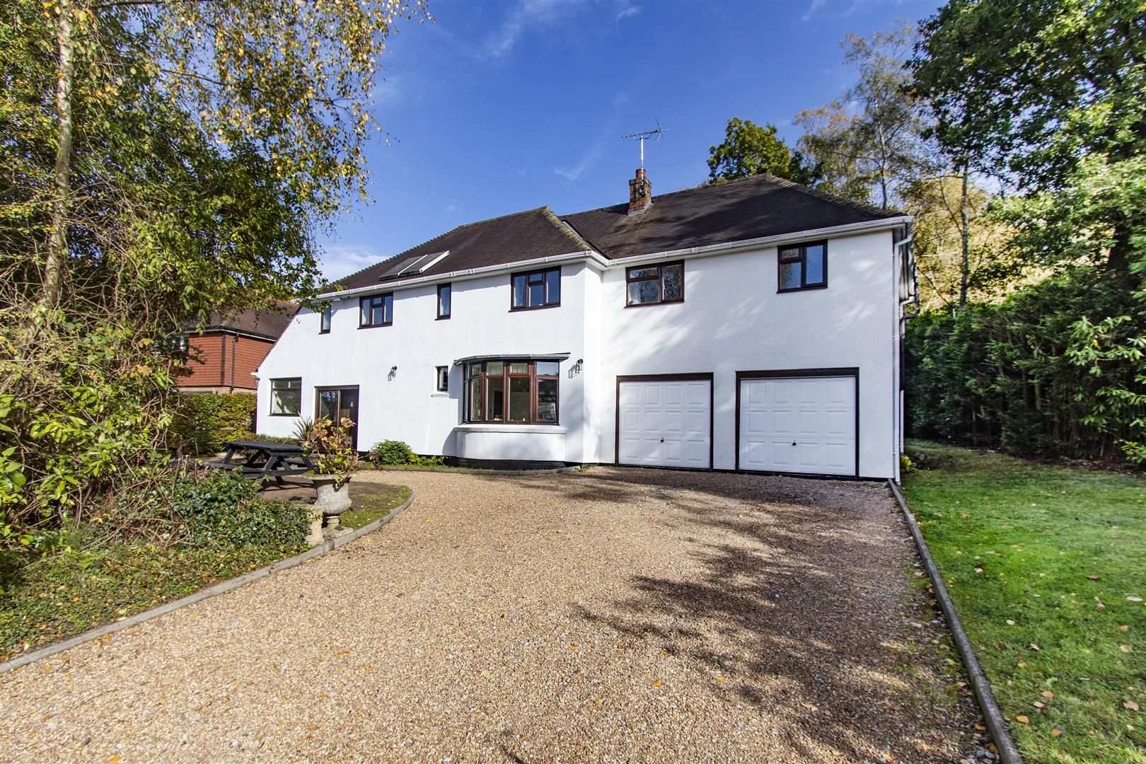 5 bed property for sale in Rannoch Road TN6 Zoopla