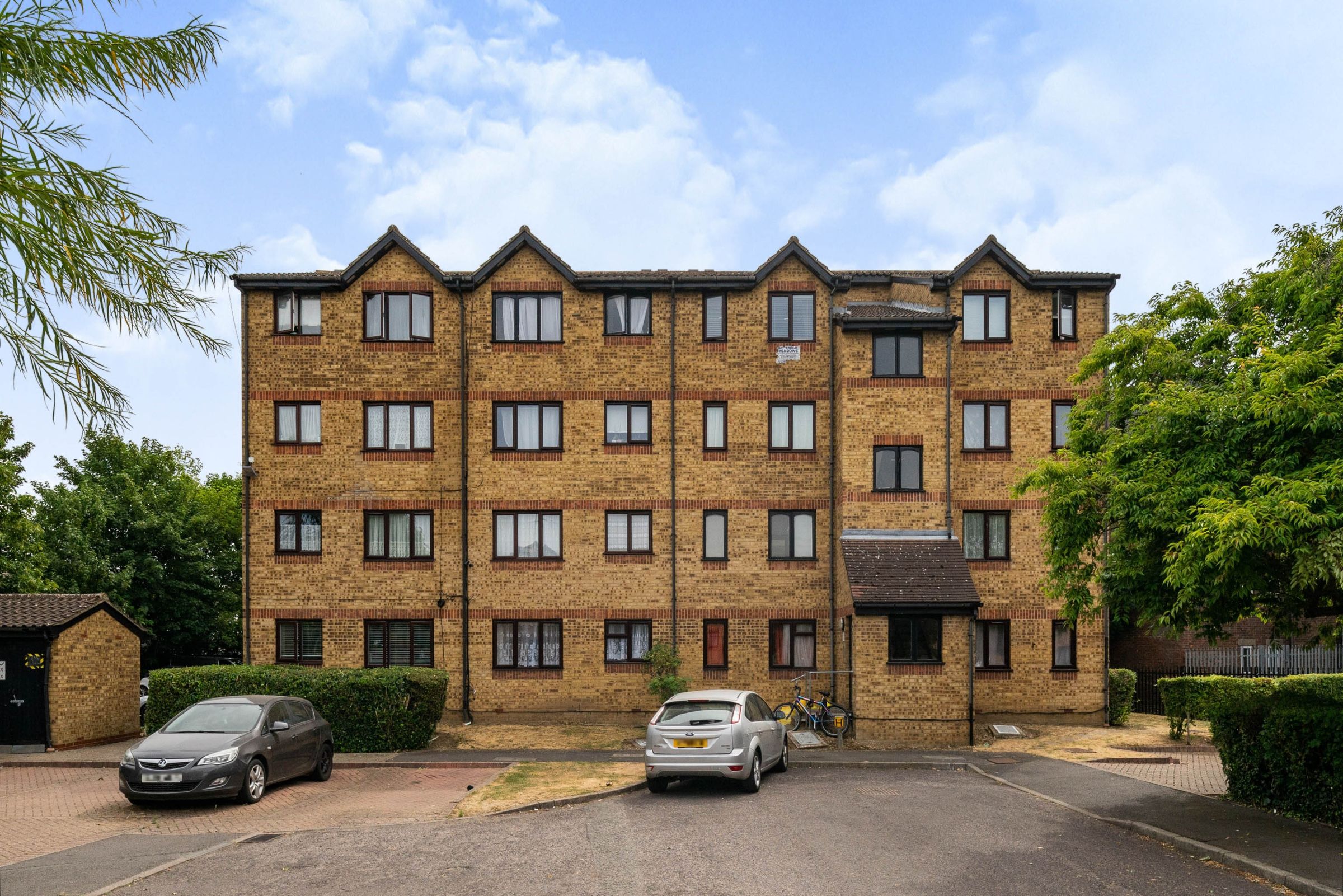 Studio for sale in Gartons Close, Enfield EN3 - Zoopla