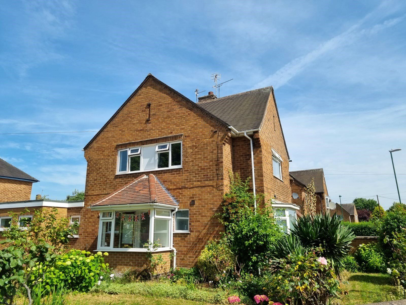 4 bed semidetached house for sale in Wollaton Vale, Nottingham NG8