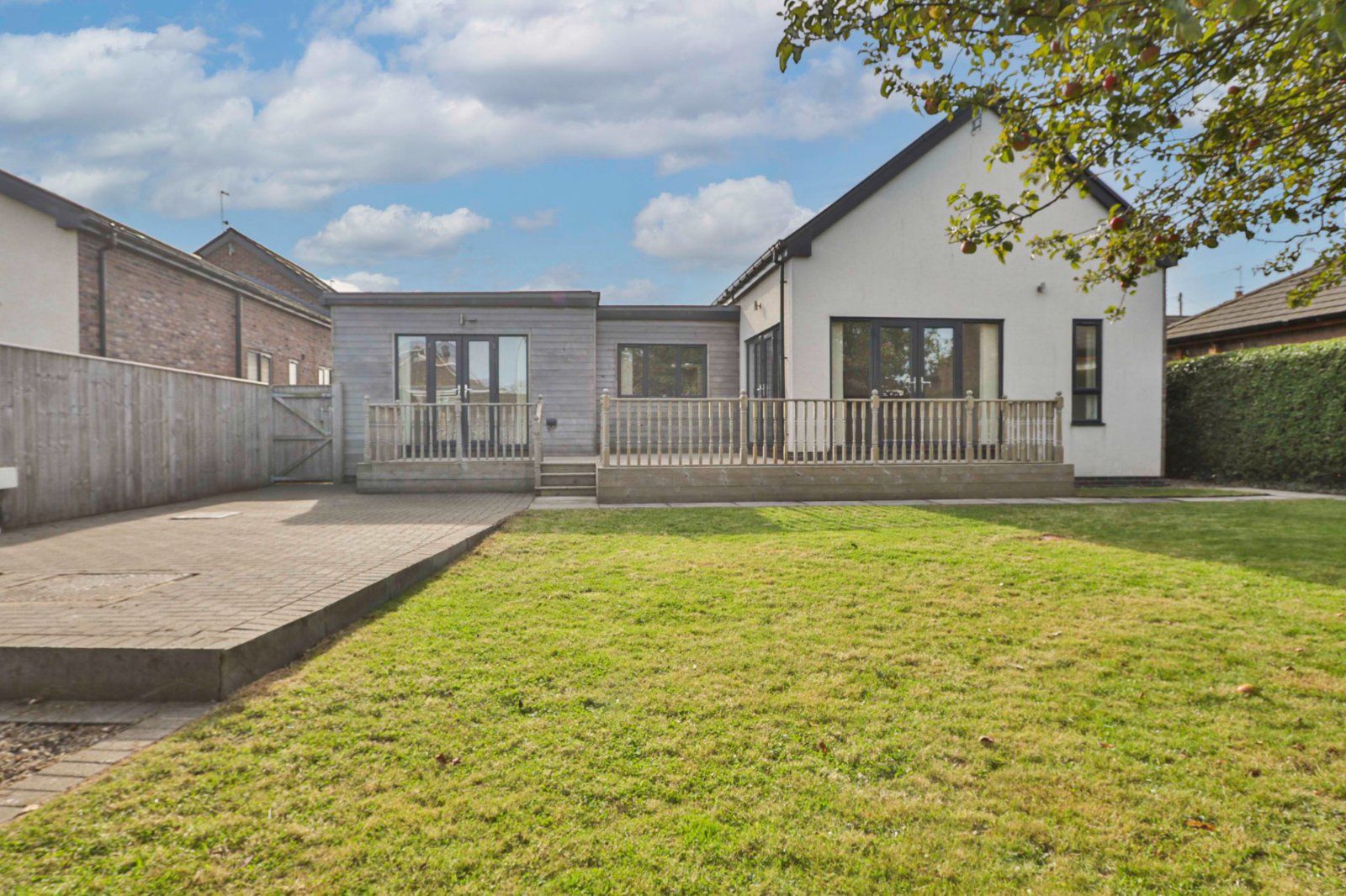 4 bed bungalow for sale in Hedon, Hull, East Yorkshire HU12 Zoopla