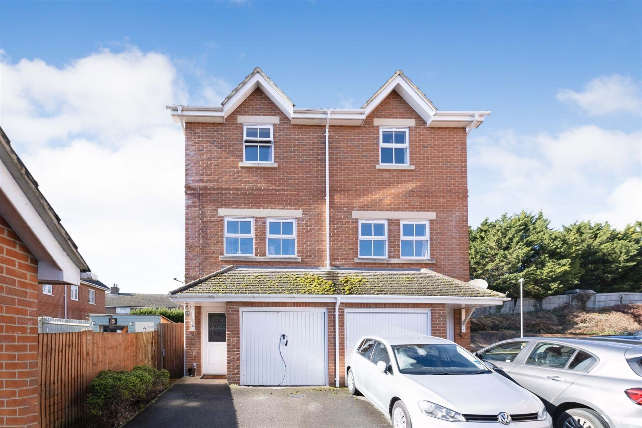 3 bed town house for sale in Jubilee Close, Salisbury SP2 Zoopla