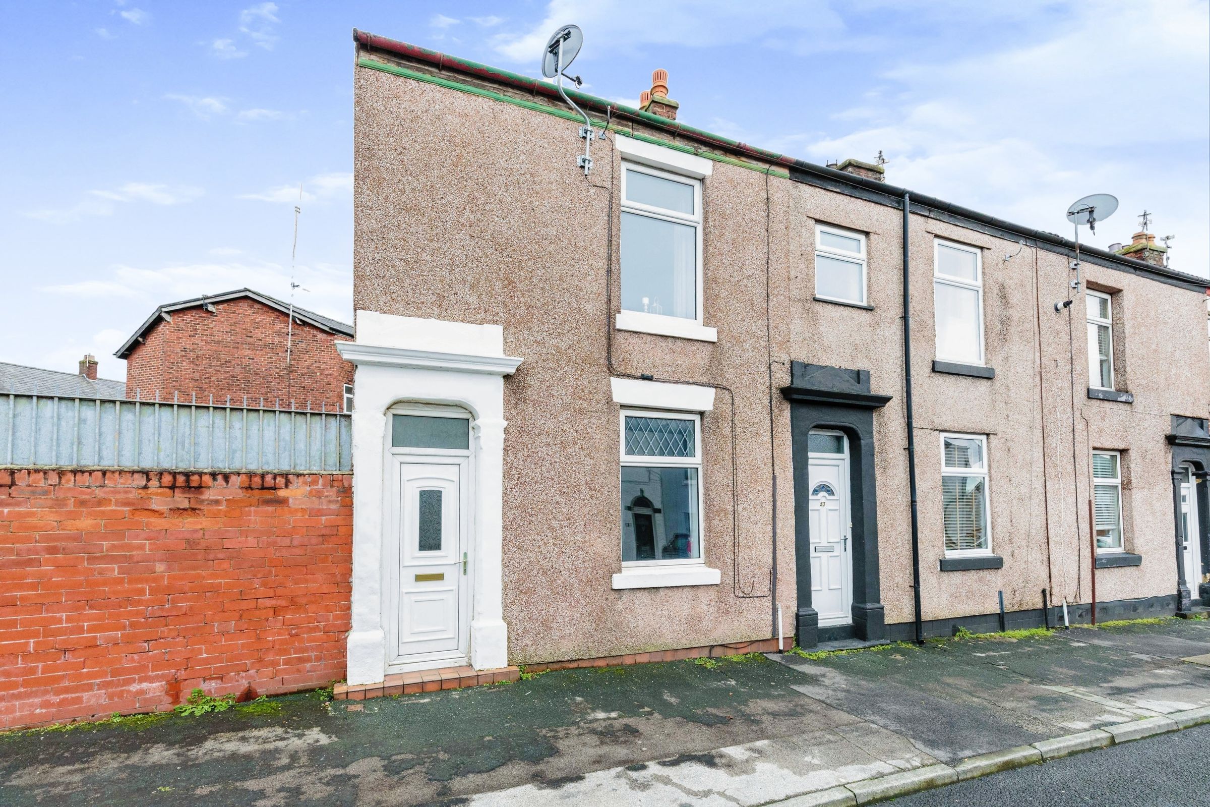 2 bed end terrace house for sale in Garstang Road South, Preston PR4
