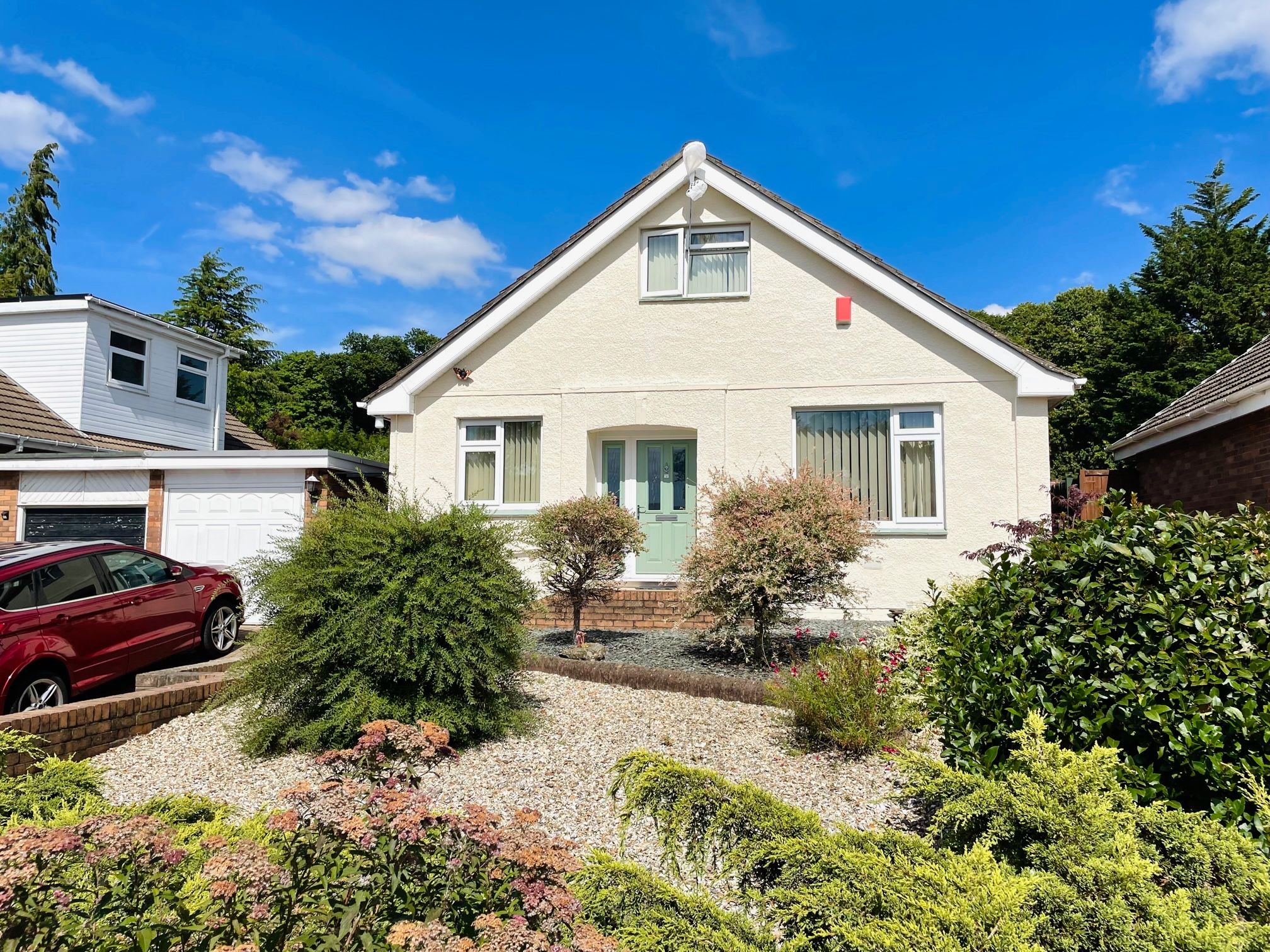 4 bed bungalow for sale in Gloucester Close, Llanyravon, Cwmbran NP44