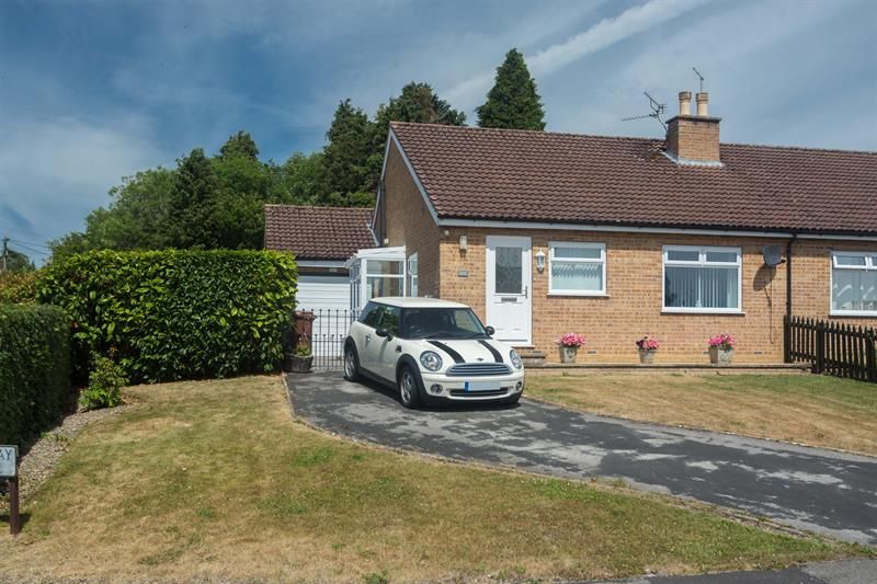 2 bed semidetached bungalow for sale in Eastway Close, Old Road