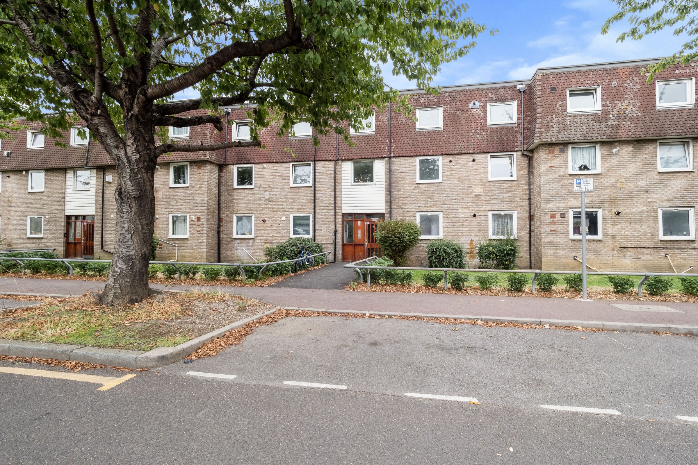 1 bed flat for sale in Church Street, Dagenham RM10 Zoopla