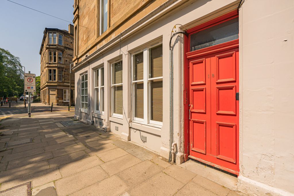 18 (1F3), Sciennes Road, Edinburgh EH9  