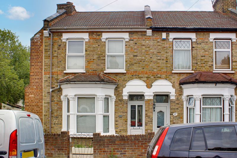 3 bed end terrace house for sale in Chiswick Road, Edmonton N9 Zoopla