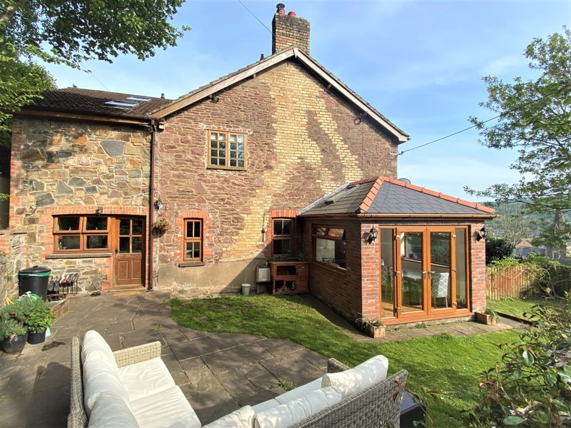 4 bed semidetached house for sale in Temperance Hill, Risca, Newport