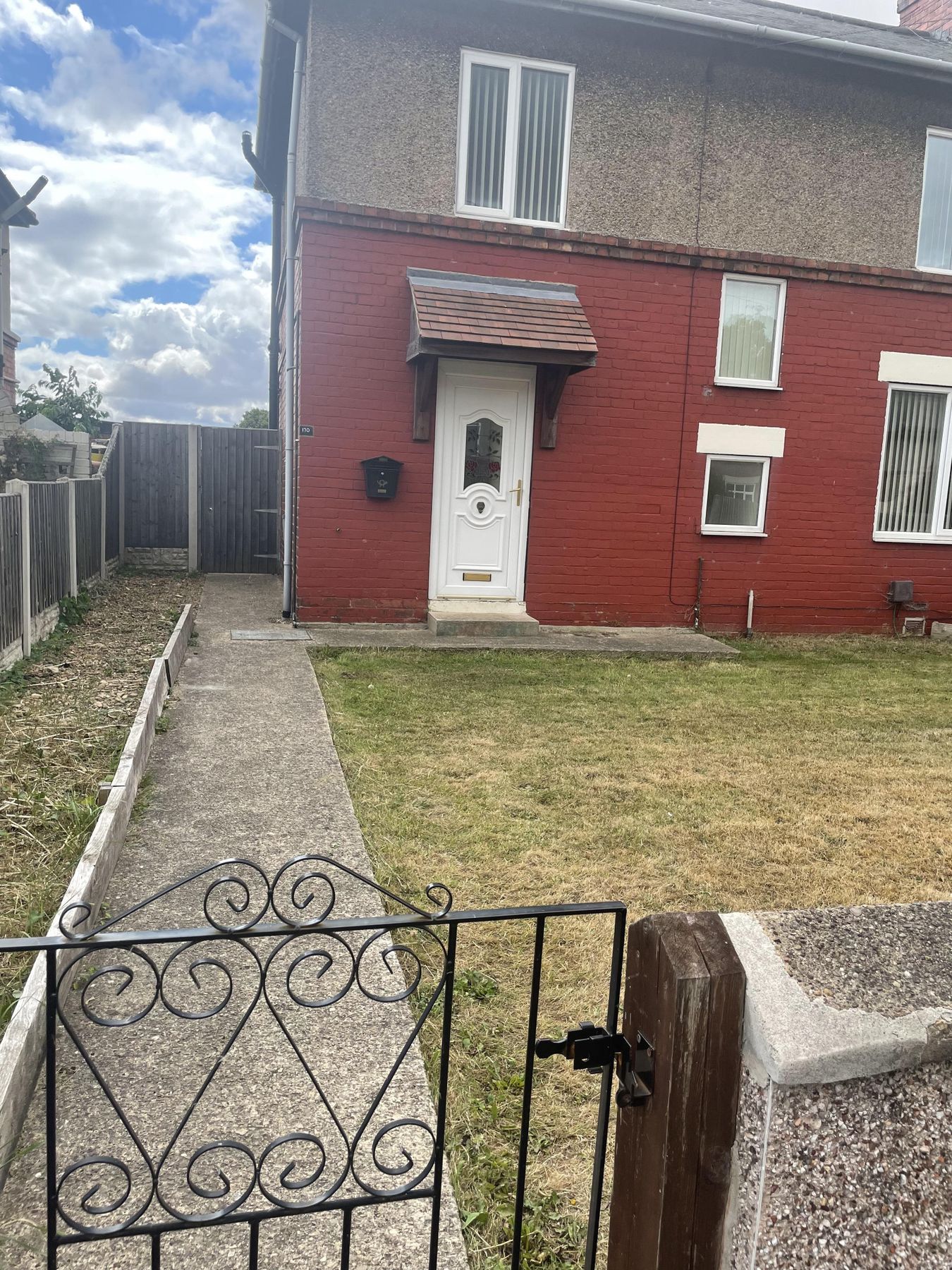 3 bed semidetached house to rent in Coppice Road, Highfields