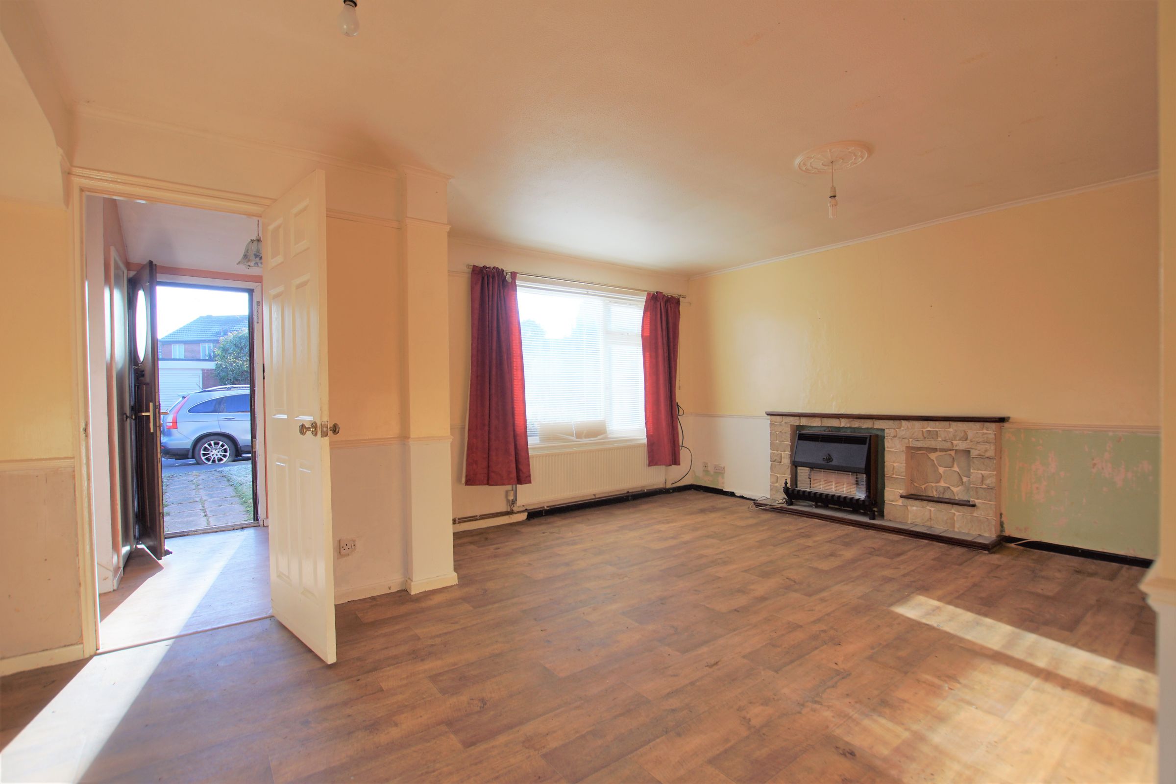 3 bed semidetached house for sale in Culworth Close, Royal Leamington