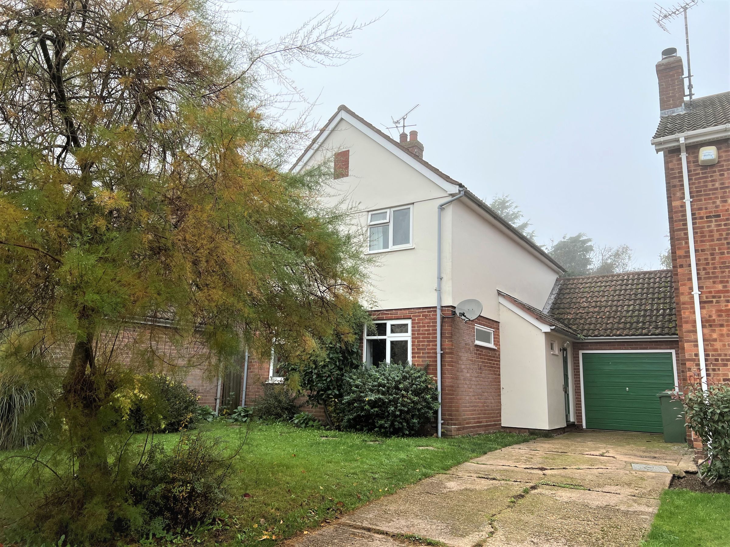 3 bed linkdetached house to rent in Durham Close, Great Bardfield CM7