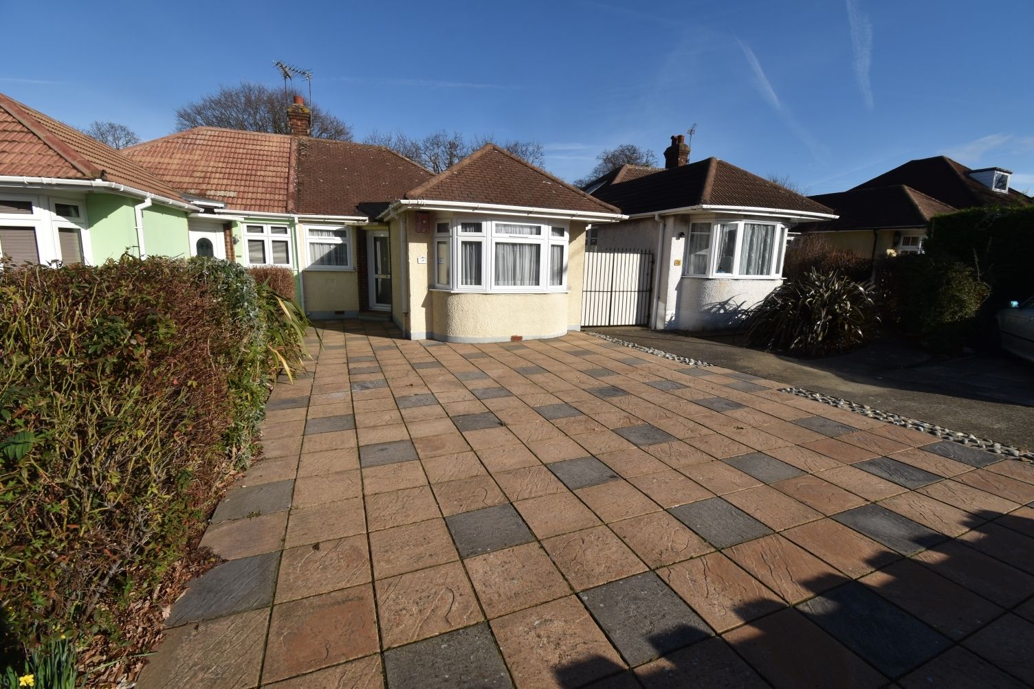 2 bed bungalow for sale in Carlton Road, Erith DA8 Zoopla