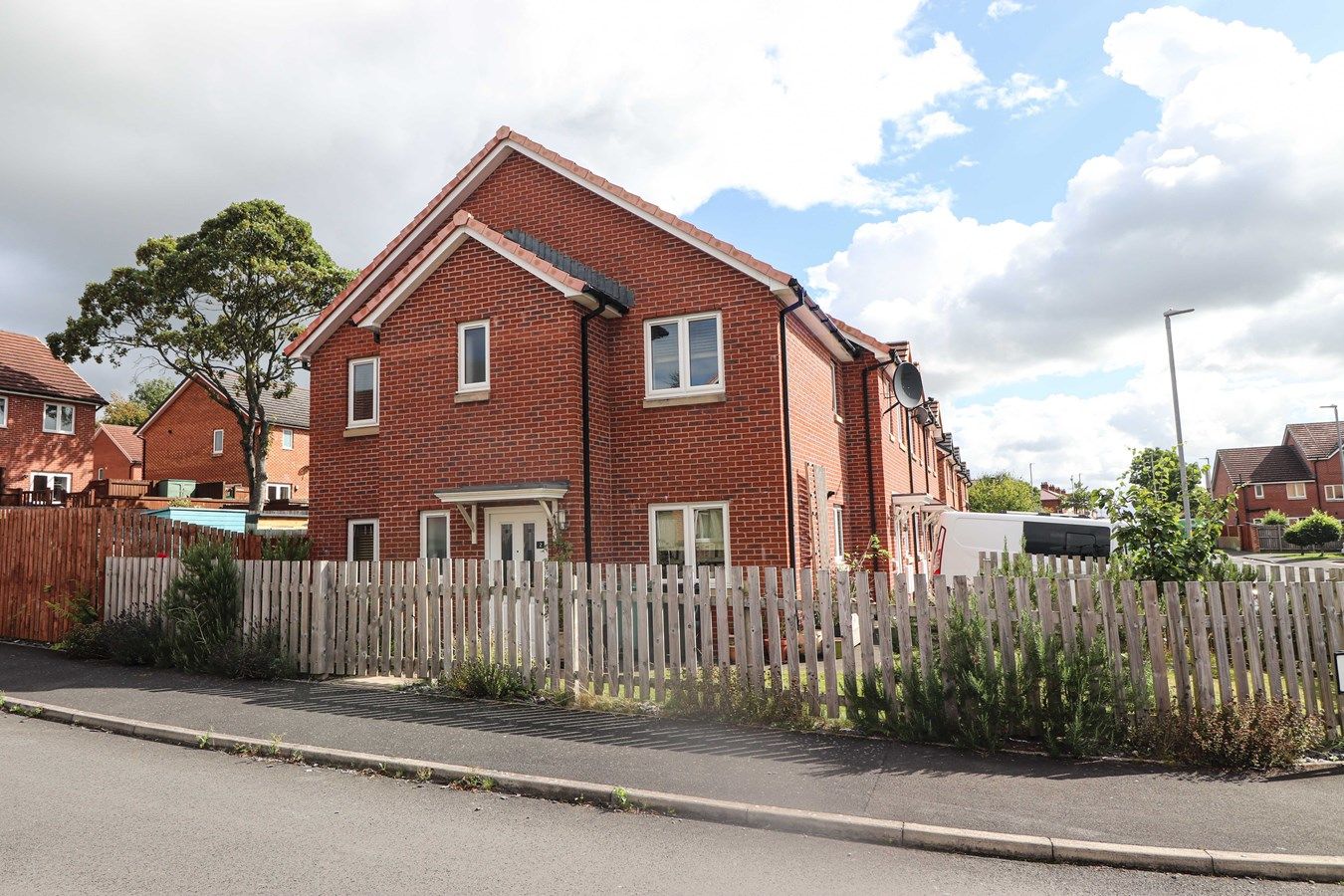 3 bed end terrace house for sale in Newtown Meadows, Off Newtown Road