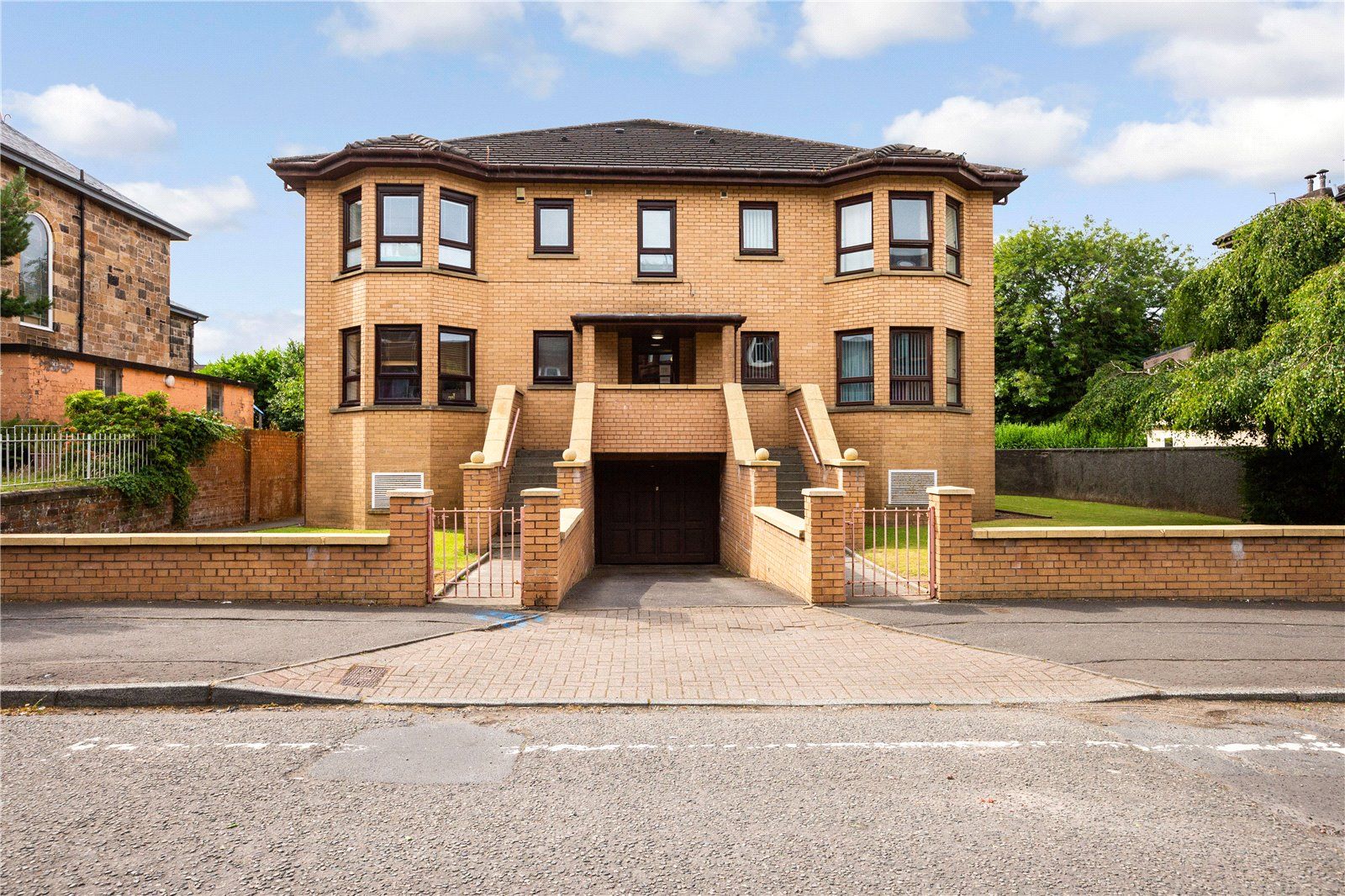 2 bed flat for sale in Onslow Drive, Dennistoun, Glasgow G31 Zoopla