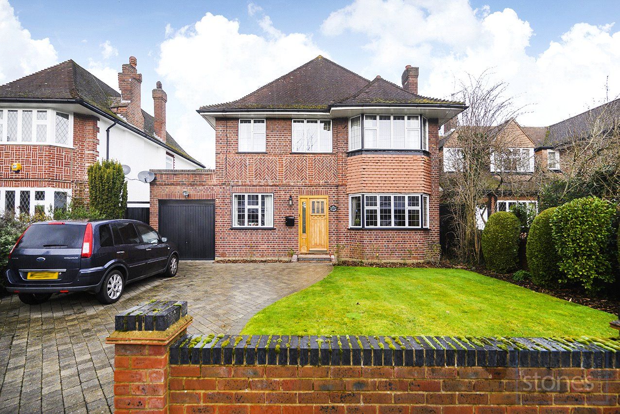4 bed property for sale in Dorset Drive, Edgware HA8 Zoopla