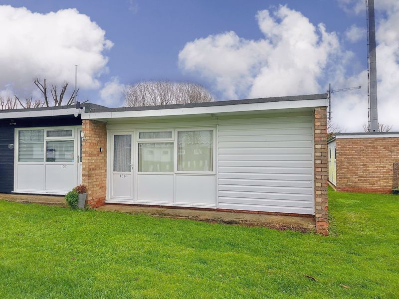 2 bed property for sale in Back Market Lane, Hemsby, Great Yarmouth