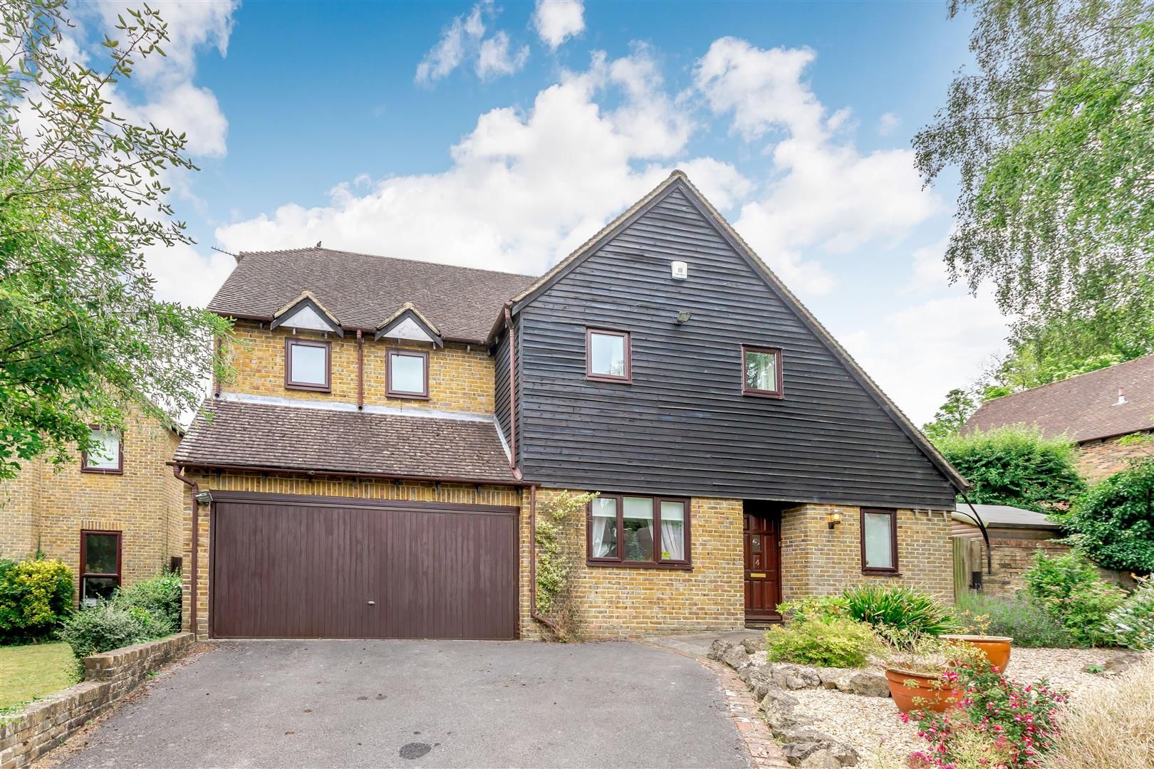 4 bed detached house for sale in Silchester Court, Penenden Heath