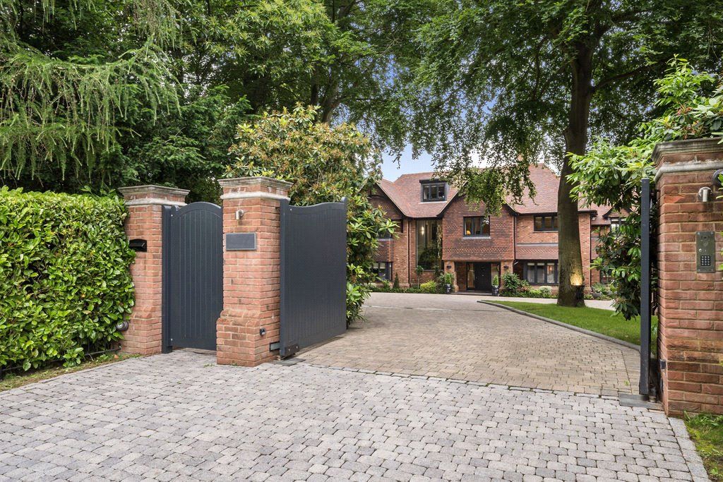 8 bed detached house for sale in Top Park, Gerrards Cross, Buckinghamshire SL9 Zoopla