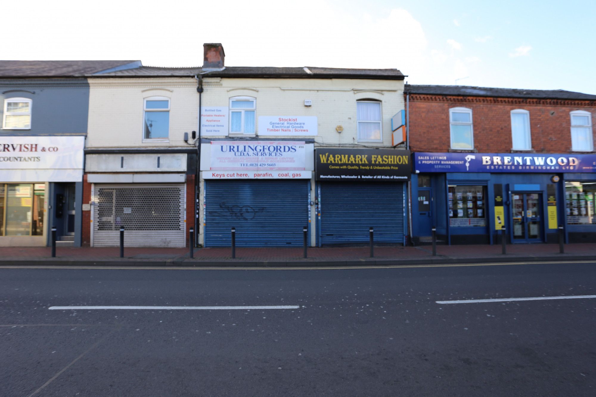 Retail premises to let in Bearwood Road, Smethwick, West Midlands B66