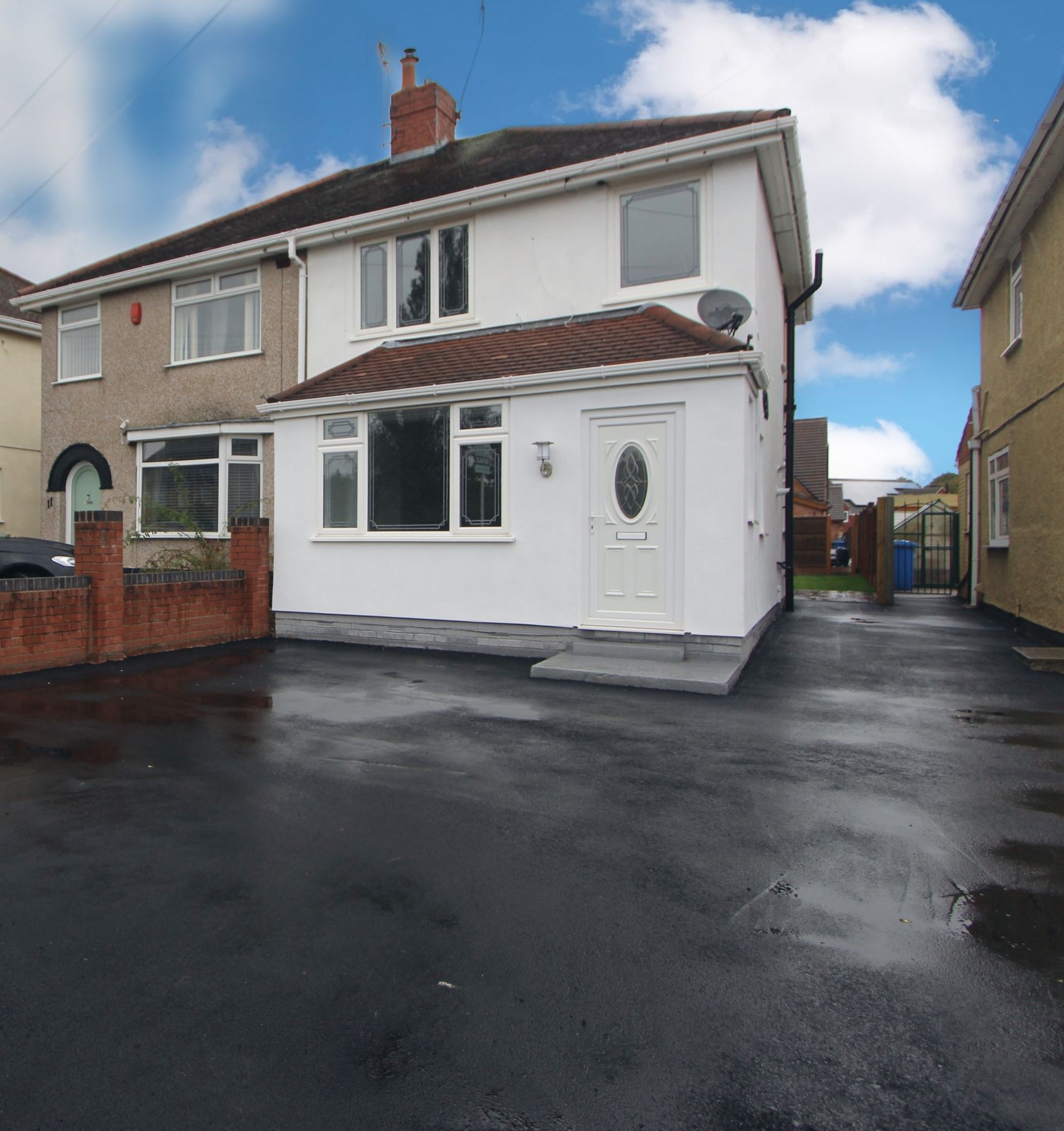3 bed semidetached house to rent in Clipstone Road East, Forest Town