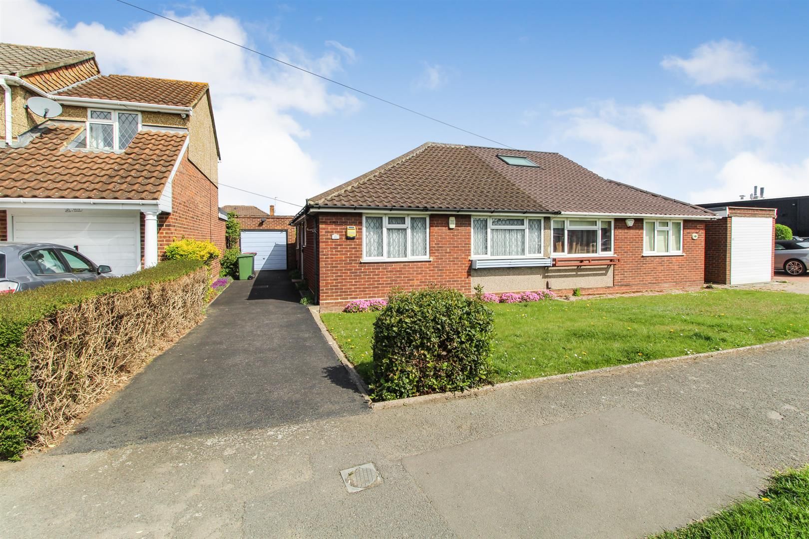 2 bed semidetached bungalow for sale in Bath Road, Slough SL1 Zoopla