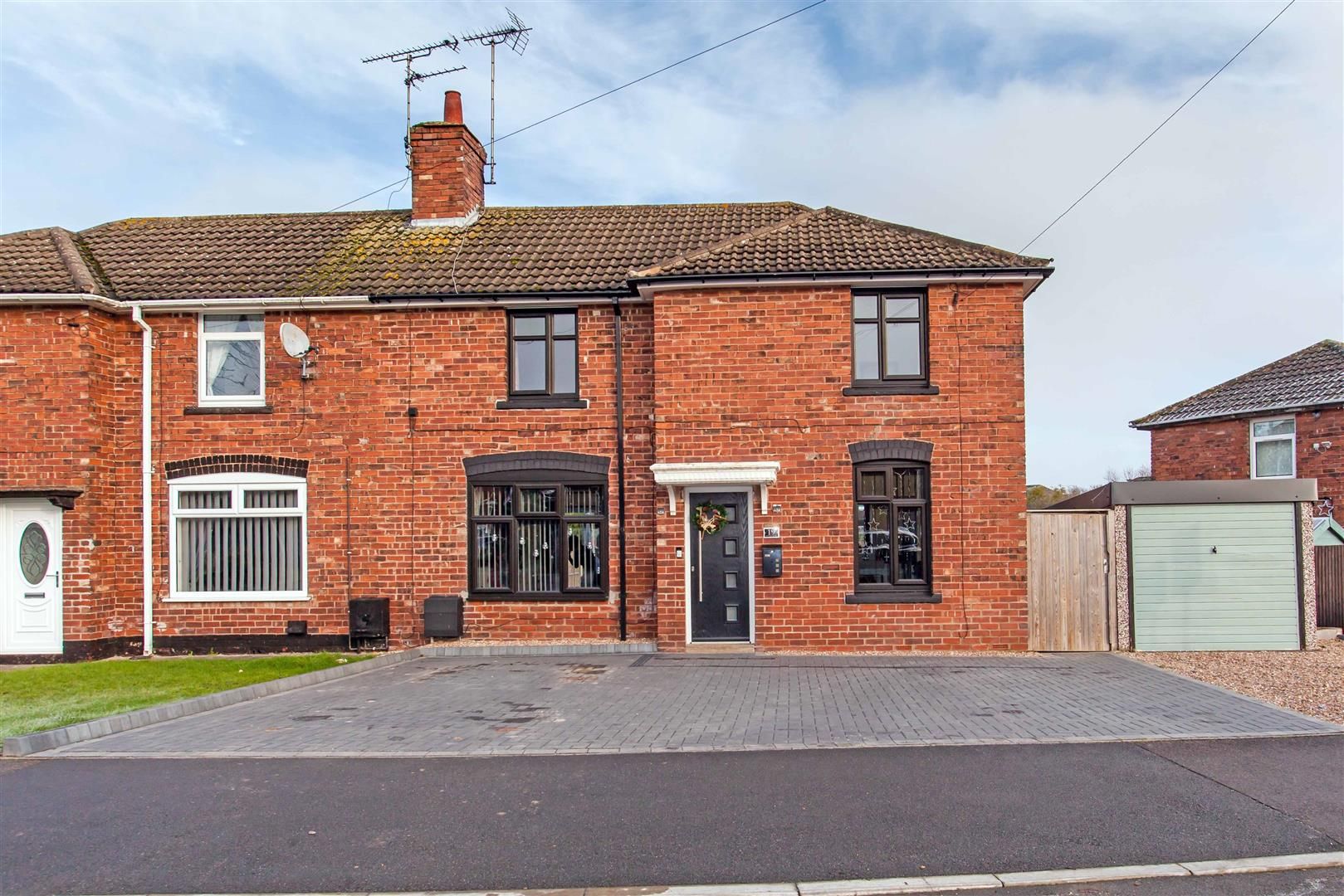 3 bed semidetached house for sale in Smithson Avenue, Bolsover