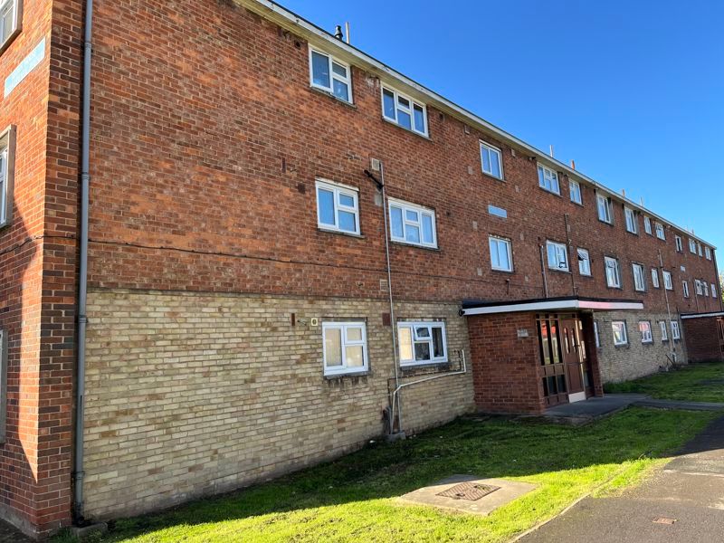 2 bed flat for sale in Shakespeare Avenue, Longlevens, Gloucester GL2