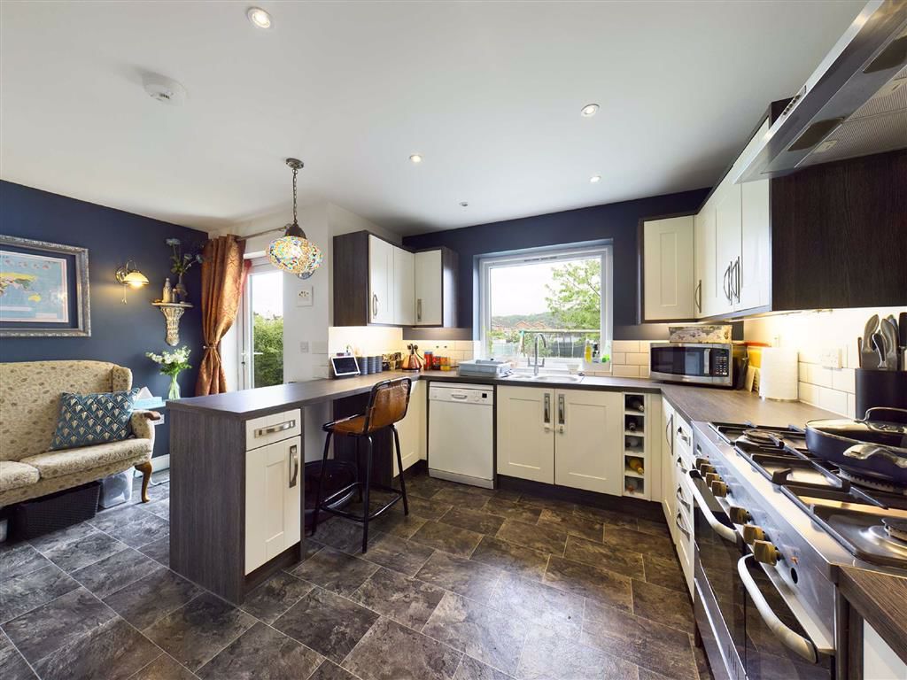 Highfield Road, Gloucester, Gloucester GL4  