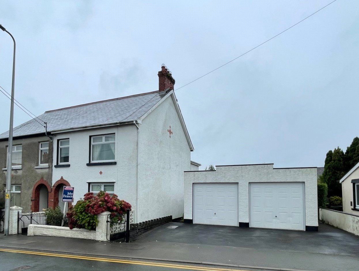 4 bed semidetached house for sale in Spring Gardens, Whitland SA34