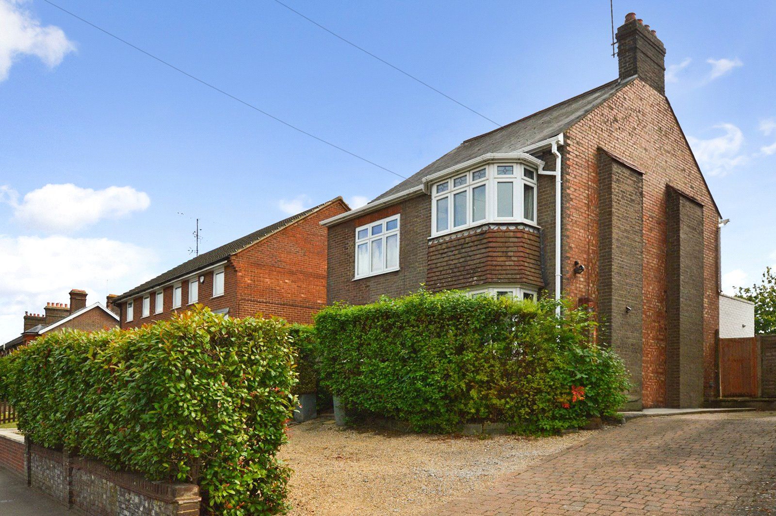 4 bed detached house for sale in West Street, Dunstable, Bedfordshire