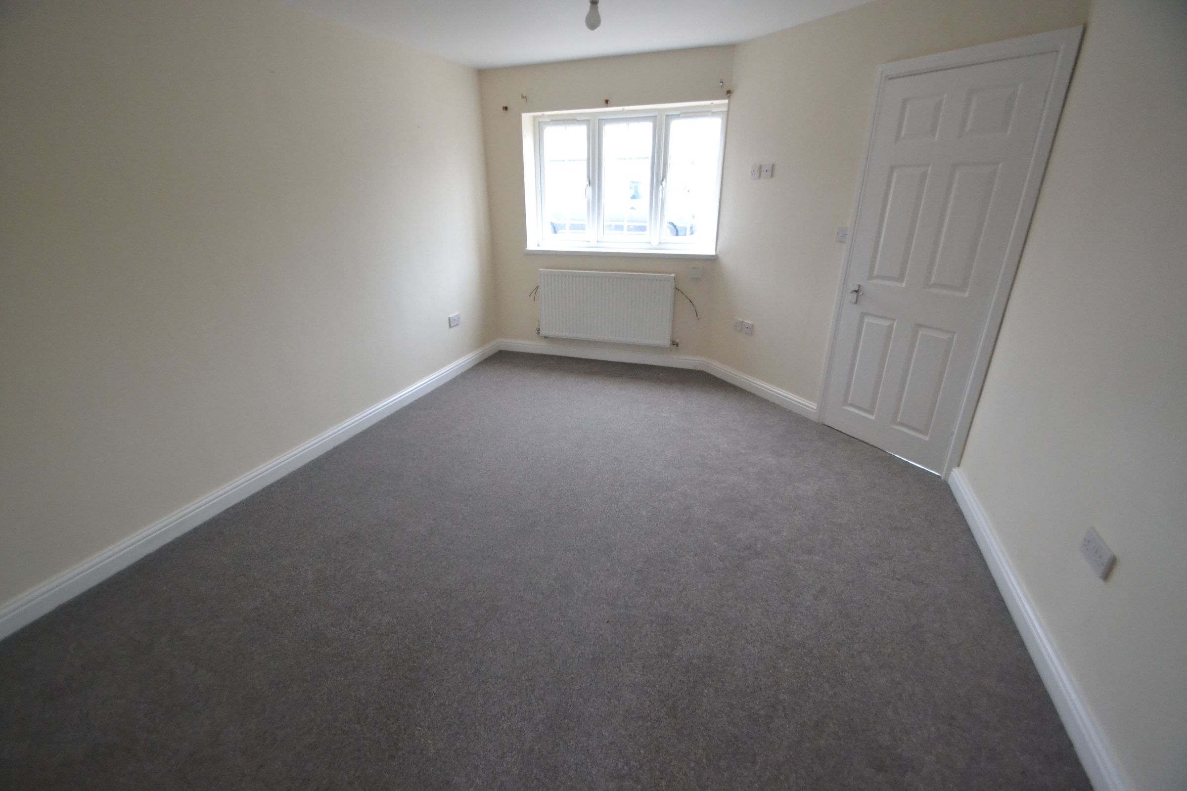 3 bed semidetached house for sale in Common Road Avenue, South Kirkby