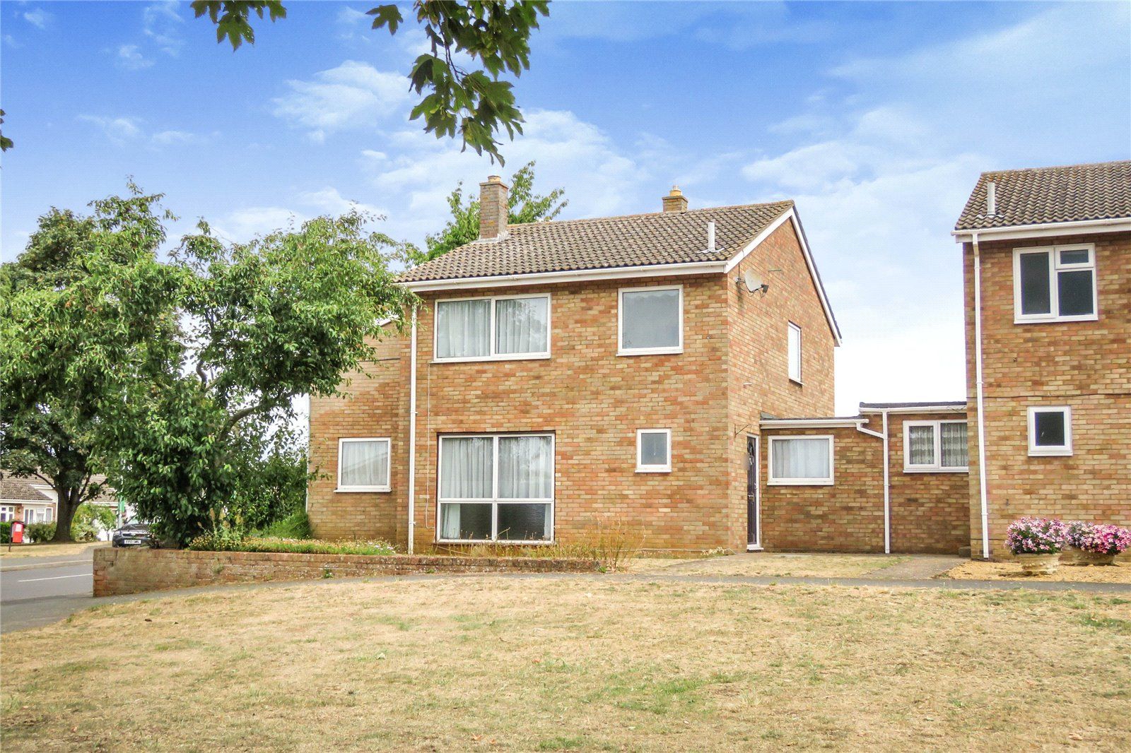 5 bed detached house for sale in Birchmead, Gamlingay, Sandy, Cambridgeshire SG19 Zoopla