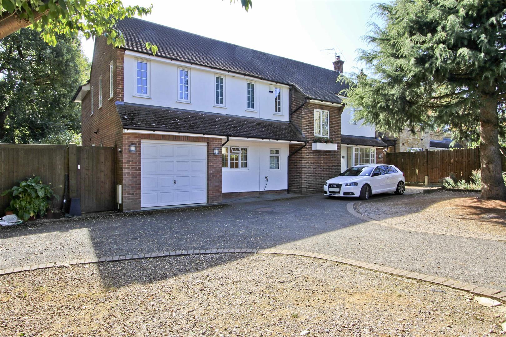 5 bed detached house for sale in Warren Road, Ickenham UB10 Zoopla
